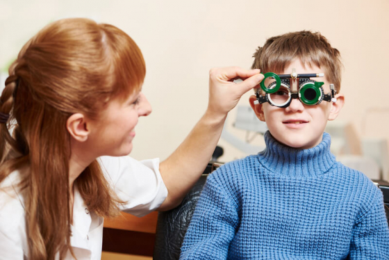 How to identify astigmatism in a child